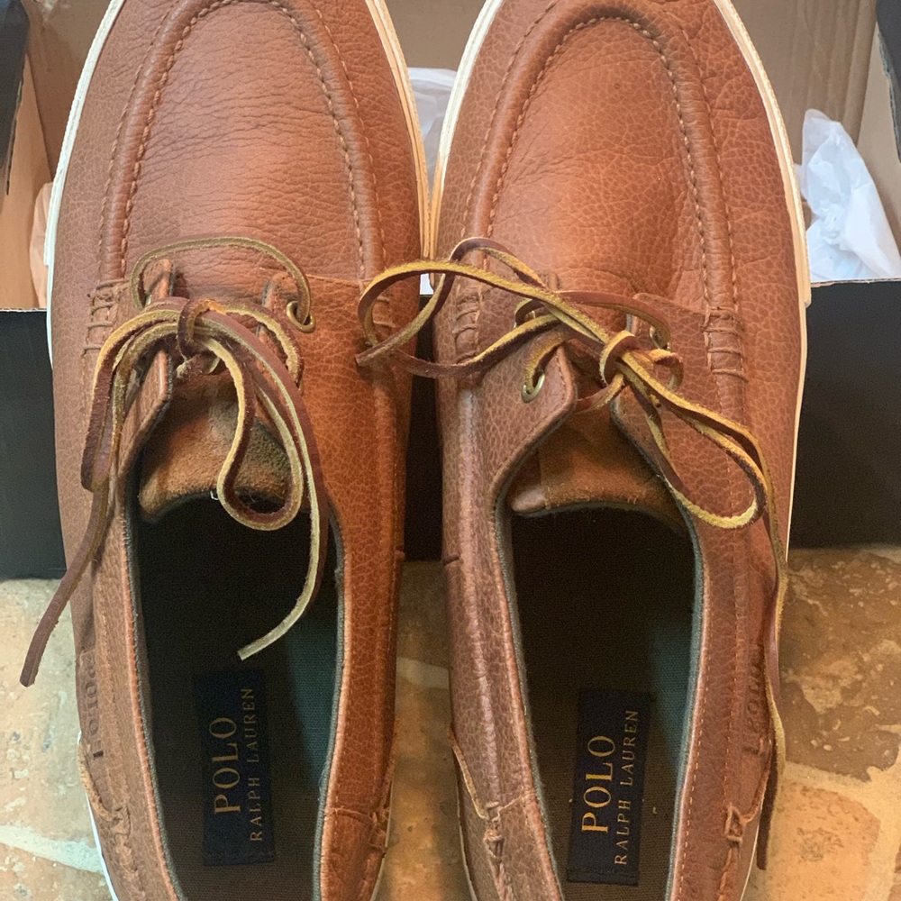 Leather shoes